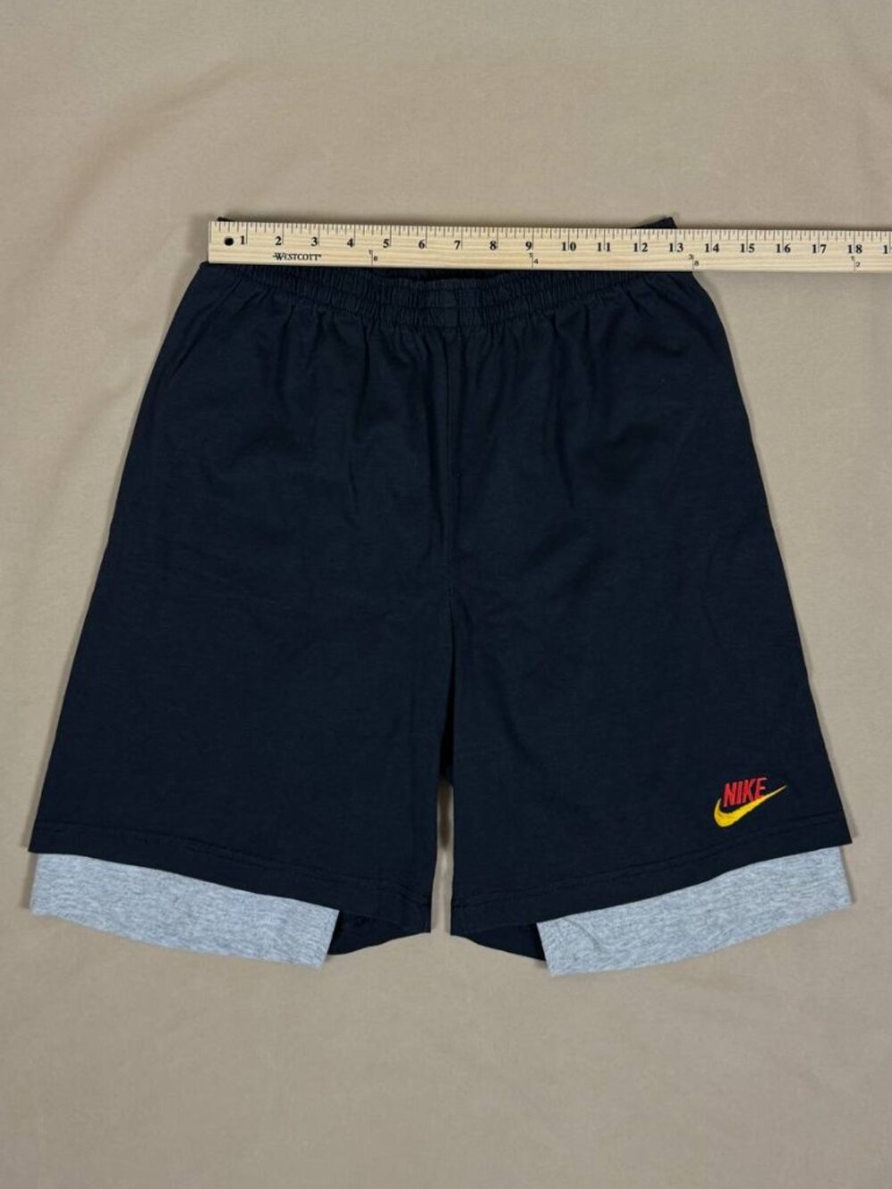 Vintage Nike Shorts Men's Medium Navy Gray Made in Canada Cotton Swoosh - Picture 7 of 10